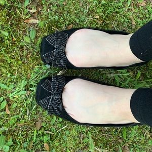Black bow flats
